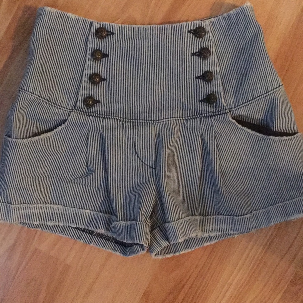 LF SHORTS